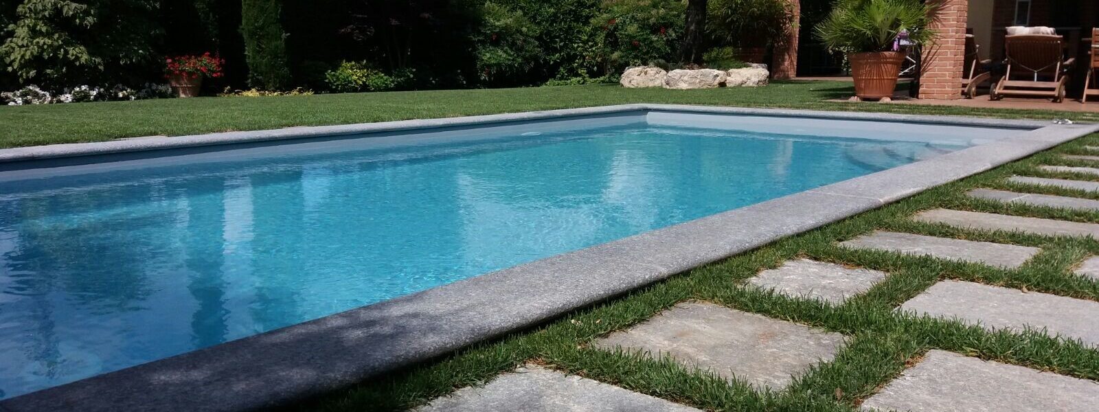 piscina - luglio